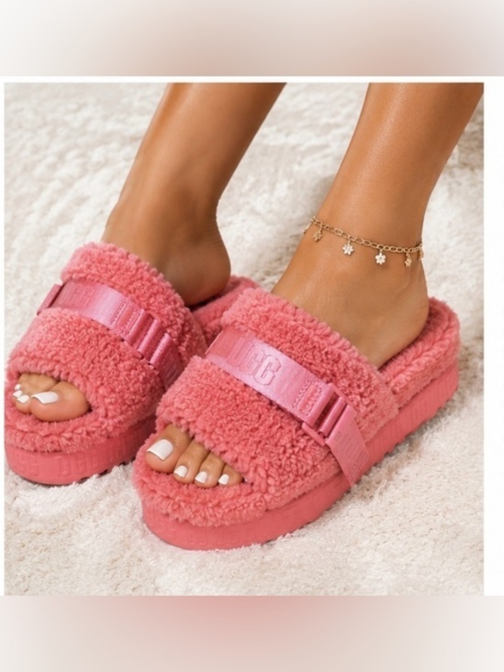 UGG Fuzz Sugar Slide Slippers Pink Shearling Platform Sandals Women’s Size 8